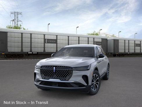New 2026 Lincoln Nautilus Premier AWD/4WD image 2