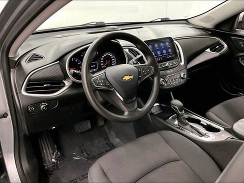 Used 2023 Chevrolet Malibu LT FWD image 16