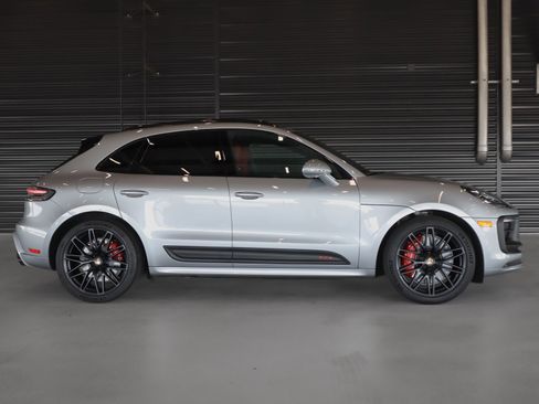 Certified 2024 Porsche Macan GTS AWD/4WD image 12