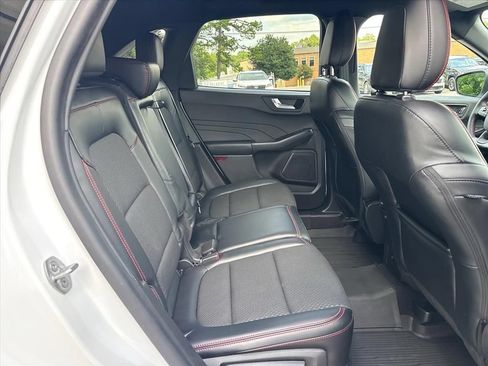 Used 2023 Ford Escape ST-Line w/ Tech Pack #1 AWD/4WD image 11