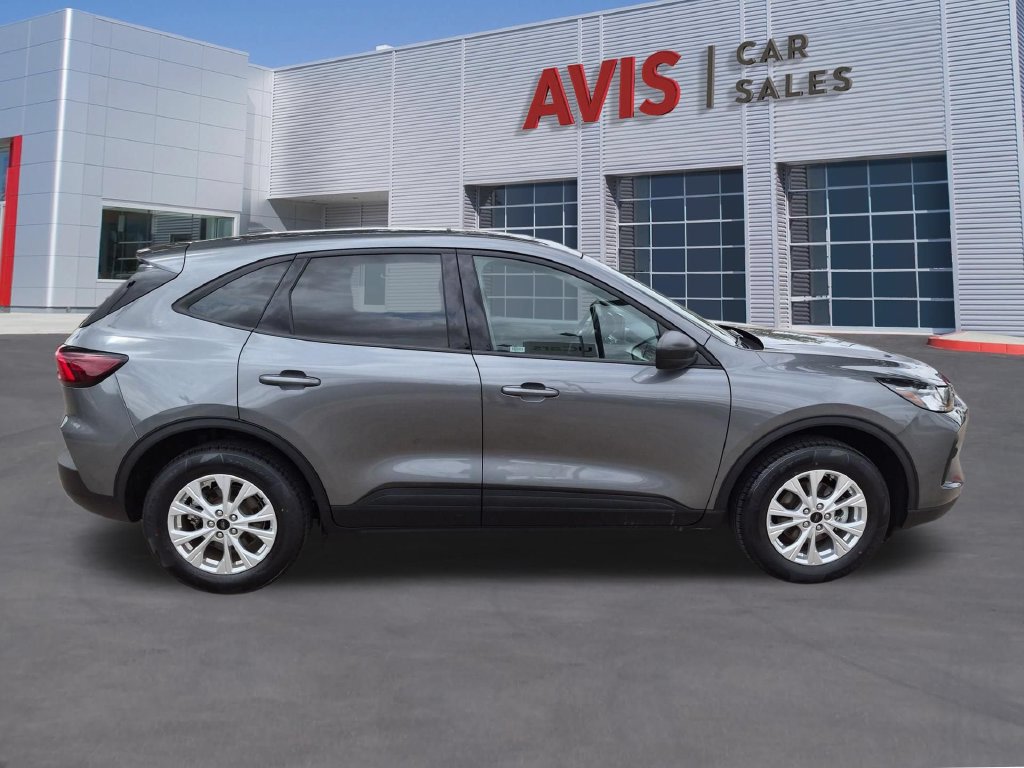 Used 2025 Ford Escape Active AWD/4WD image 5