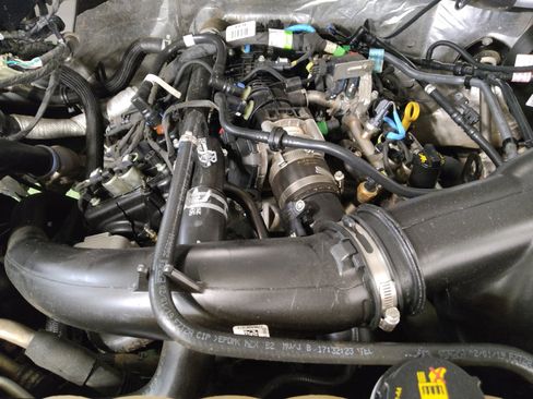 Used 2019 Ford F150 XL w/ Equipment Group 101A Mid AWD/4WD image 30