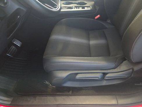 Certified 2025 Honda Civic Sport image 15