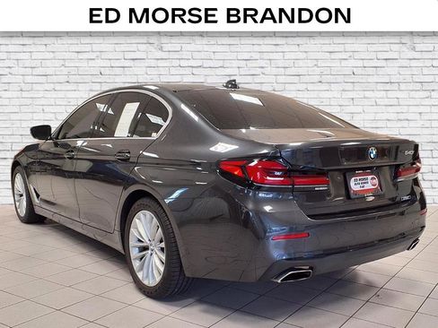 Used 2021 BMW 540i w/ Convenience Package image 3
