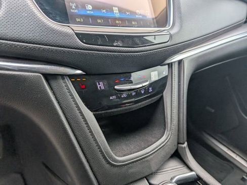 Used 2018 Cadillac XT5 Luxury w/ Driver Awareness Package image 22