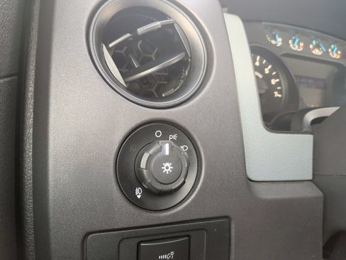 Used 2013 Ford F150 STX w/ Mid Equipment Group AWD/4WD image 26