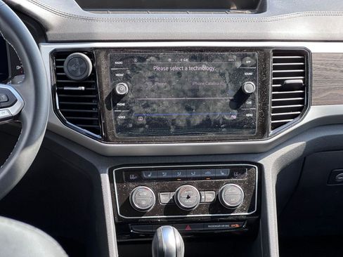 Used 2022 Volkswagen Atlas SE w/ Panoramic Sunroof Package image 23