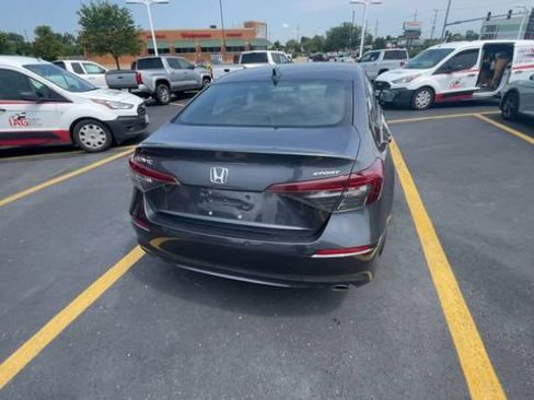 Used 2025 Honda Civic Sport image 9