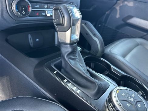 Used 2022 Ford Bronco Everglades image 31