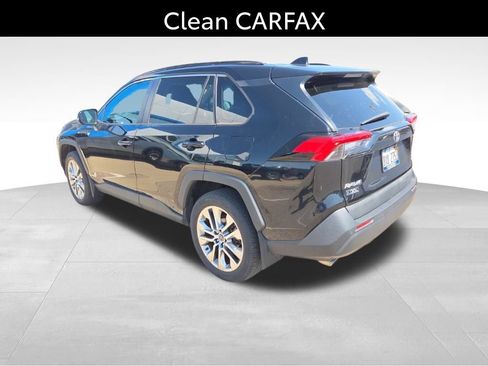 Used 2021 Toyota RAV4 XLE Premium AWD/4WD image 6