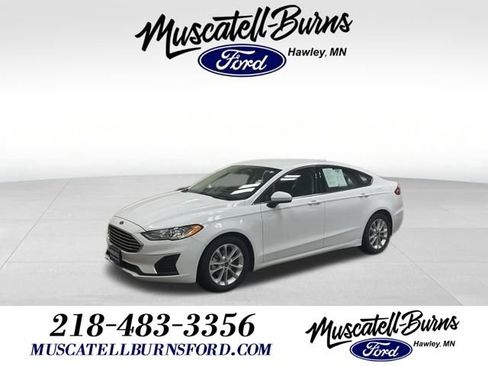 Used 2020 Ford Fusion SE image 1