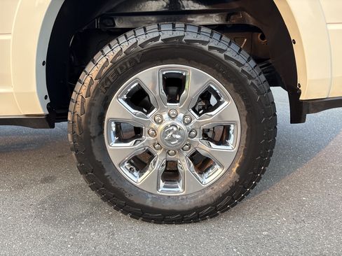 Used 2022 RAM 3500 Limited AWD/4WD image 14