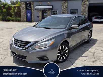 Used 2017 Nissan Altima 2.5 SL w/ Moonroof Package