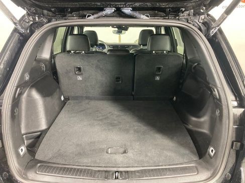 Used 2024 Jeep Grand Cherokee Altitude image 23