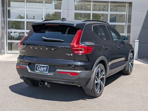 Used 2021 Volvo XC40 T5 R-Design w/ Advanced Package AWD/4WD image 5