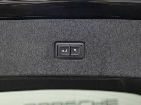 Used 2023 Audi Q8 Premium Plus AWD/4WD image 34