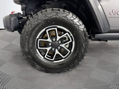 Used 2025 Jeep Wrangler Unlimited Rubicon AWD/4WD image 30