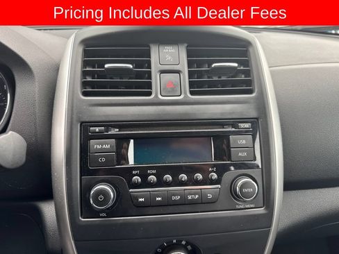 Used 2015 Nissan Versa SV FWD image 10