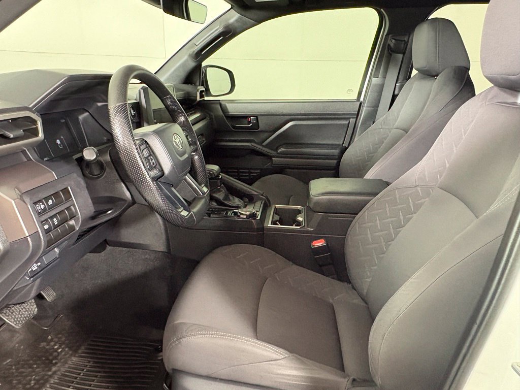 Used 2024 Toyota Tacoma SR5 AWD/4WD image 20