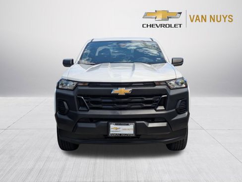 Used 2024 Chevrolet Colorado W/T RWD image 2