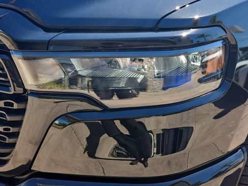 New 2026 RAM 1500 Express AWD/4WD image 32
