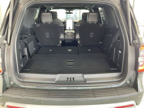 Used 2022 Ford Expedition Platinum AWD/4WD image 21