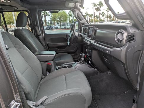 Used 2021 Jeep Wrangler Unlimited Sport image 19