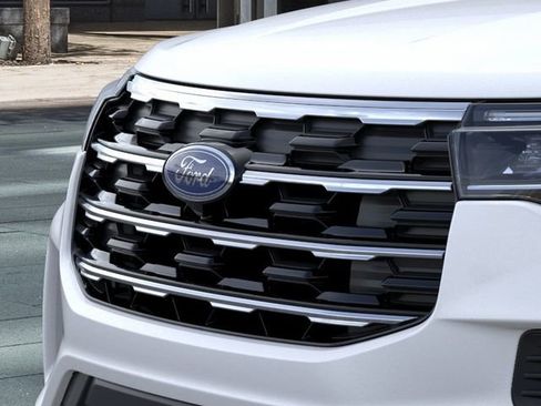 New 2025 Ford Explorer Active image 17