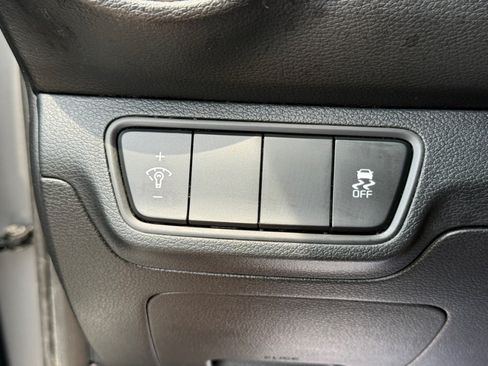 Used 2023 Kia Forte LXS FWD image 33