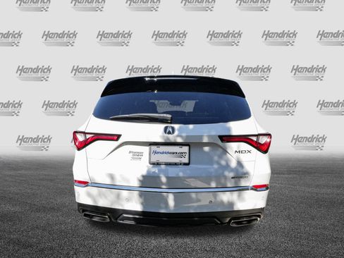 Used 2024 Acura MDX SH-AWD w/ Advance Package image 9