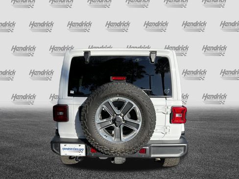 Used 2021 Jeep Wrangler Unlimited Sahara image 8