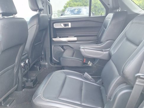 Certified 2022 Ford Explorer XLT w/ Equipment Group 202A image 12