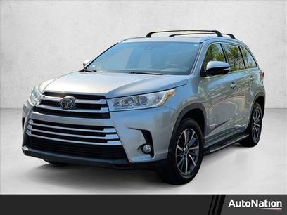 Used 2017 Toyota Highlander XLE
