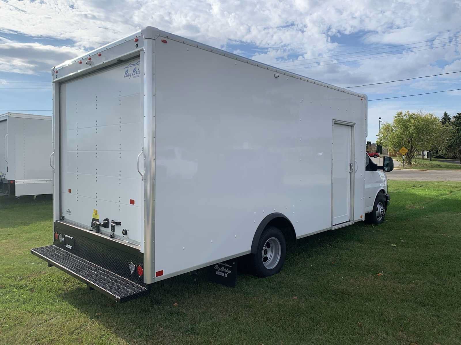 New 2025 GMC Savana 3500 Extended w/ Power Convenience Package RWD image 16