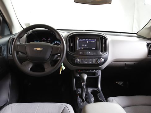 Used 2022 Chevrolet Colorado W/T AWD/4WD image 11