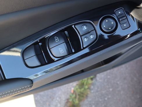 New 2025 Nissan Altima 2.5 SL image 18