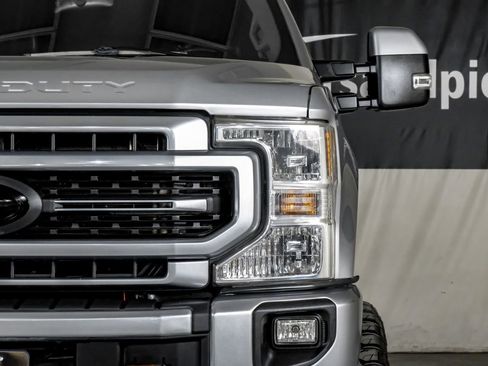 Used 2020 Ford F250 Lariat w/ Lariat Ultimate Package image 40