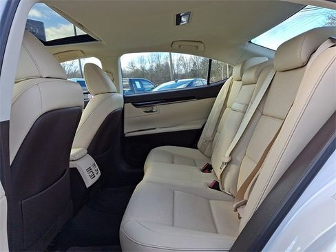 Used 2017 Lexus ES 350 image 11