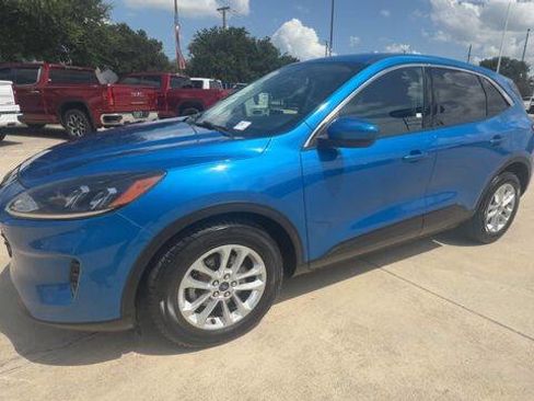Used 2021 Ford Escape SE FWD image 4