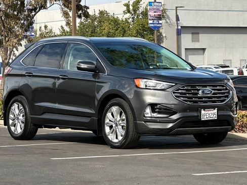 Used 2020 Ford Edge Titanium AWD/4WD image 10