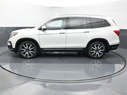 Used 2022 Honda Pilot Touring image 2