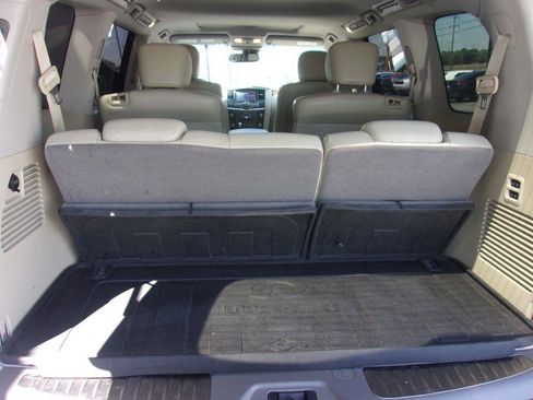 Used 2017 INFINITI QX80 4WD w/ Driver Assistance Package image 6