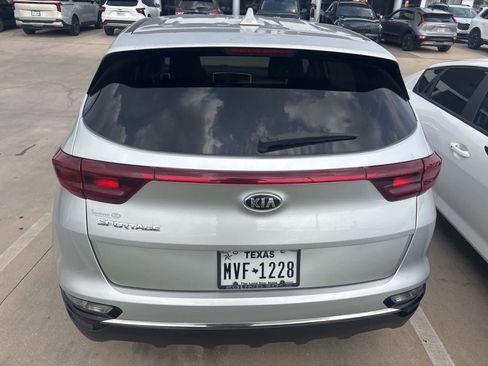 Used 2020 Kia Sportage LX w/ LX Popular Package image 8