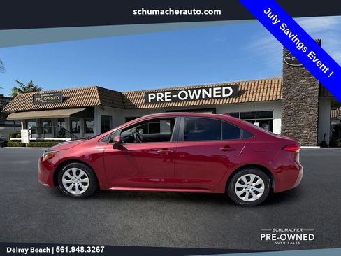 Used 2023 Toyota Corolla LE FWD image 4