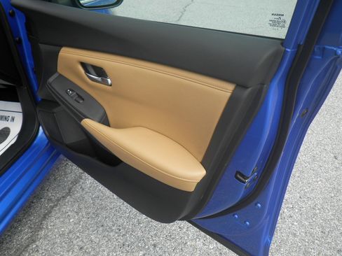 Used 2021 Nissan Sentra SV w/ SV Premium Package image 27