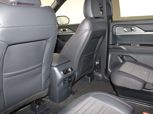 New 2026 Ford Explorer ST-Line w/ ST-Line Street Pack RWD image 26