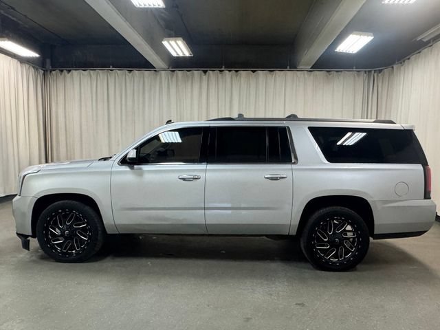 Used 2015 GMC Yukon XL Denali w/ Touring Package AWD/4WD image 8