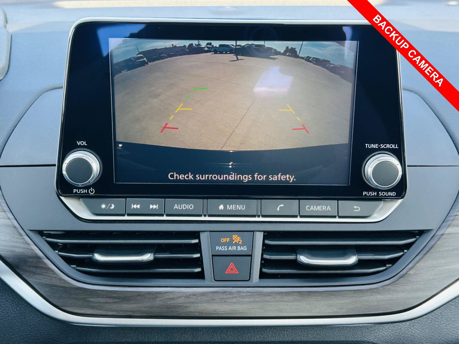 Used 2025 Nissan Altima 2.5 SV FWD image 7