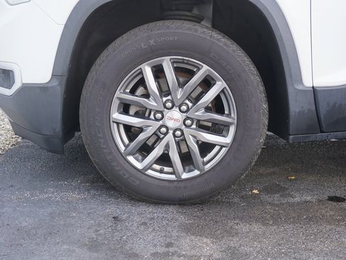 Used 2017 GMC Acadia SLT image 6