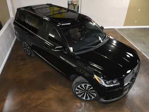 Used 2023 Lincoln Navigator Reserve image 73